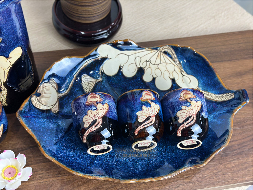 Bộ bình nước men hỏa biến xanh vẽ sen hàng nghệ nhân 1,5L cao cấp Bát Tràng 2